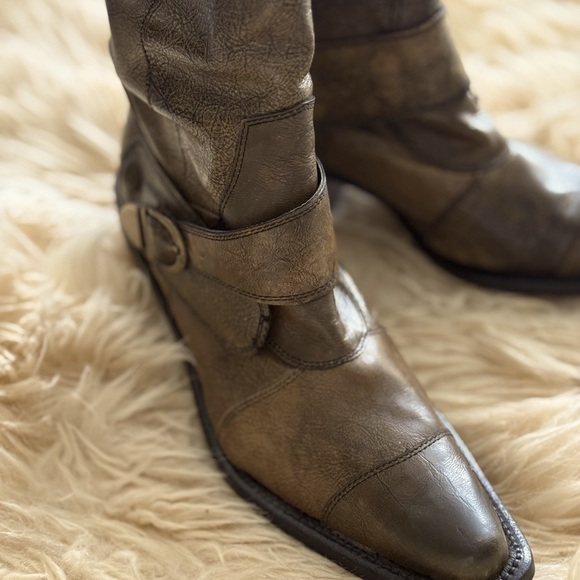 Nine West Military Green distressed boots. - Picture 2 of 6